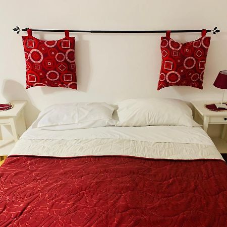 Royal Red Bed and Breakfast Nápoles Exterior foto